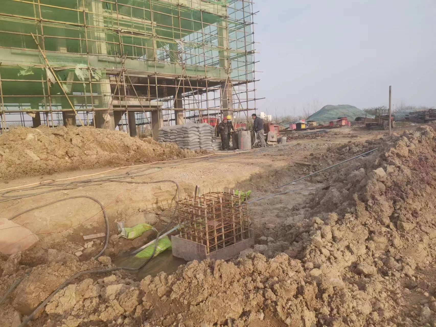 蒙自当桥梁出现裂缝的时候应该及时加固修补